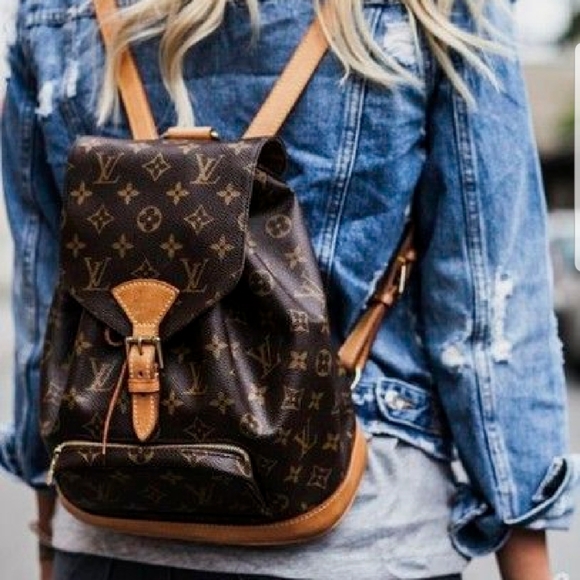 🍀🦋AUTHENTIC Louis Vuitton Backpack MM🦋🍀 - Picture 11 of 11